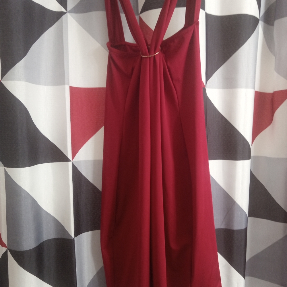 Elegant Red Sleeveless Dress